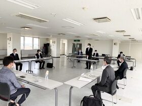 写真：第1回観光振興に係る新たな財源に関する検討委員会の様子2