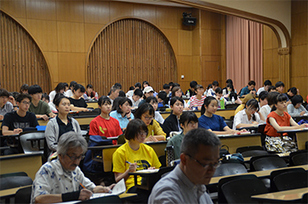 写真：帯広畜産大学「とかち学」講義の様子4