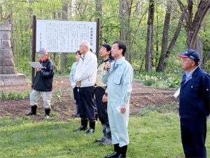 写真：全市一斉河川清掃の様子1