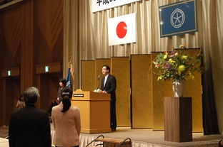 写真：新年交礼会　市長の挨拶の様子