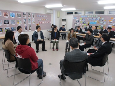 写真：意見交換会の様子