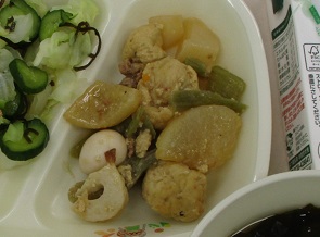 写真：肉味噌おでん給食