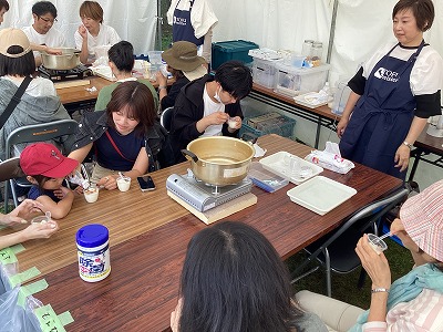 写真:豆腐作りワークショップの様子2