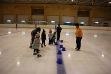写真：親子スピードスケート教室の様子3