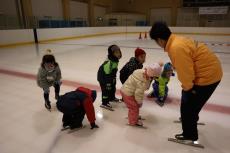 写真：親子スピードスケート教室の様子4