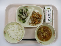 写真：8月31日中学校献立