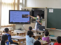 写真：東小学校での授業の様子1