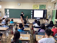 写真：花園小学校での授業の様子2