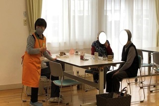 優々カフェ