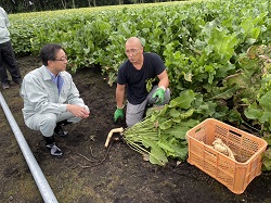 写真：話を聞く市長