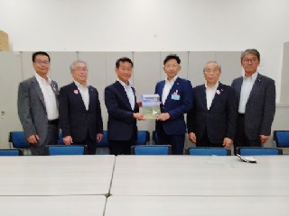 写真：財務省