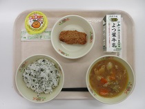 写真:5月15日中学校献立