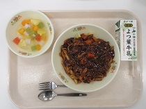 写真:7月4日中学校献立
