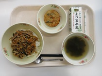 写真:9月18日中学校献立