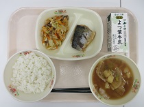 写真:10月4日中学校献立