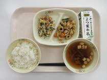 写真:11月15日中学校献立
