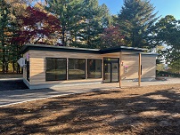 東エリア屋内休憩施設外観