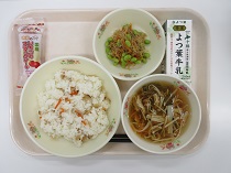 写真:3月5日中学校献立