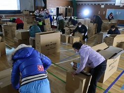写真：避難所設営訓練の様子
