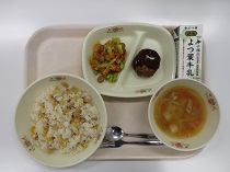 写真:4月25日中学校献立