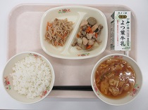 写真:5月12日A献立
