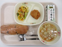 写真:5月12日中学校献立