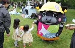 写真：全国和牛共進会北海道大会マスコットキャラクターの着ぐるみ