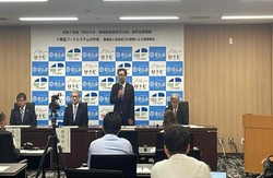 写真：市長が挨拶している様子