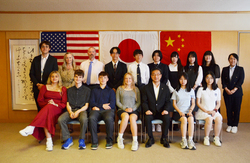 写真：関係者集合写真