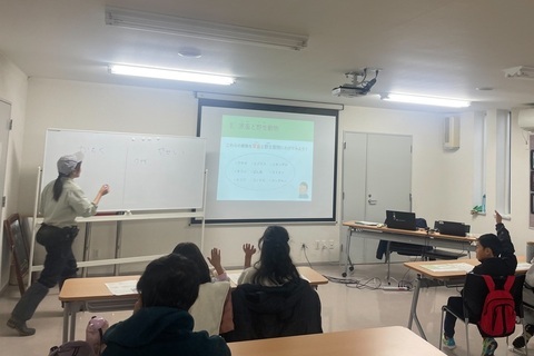 講演「動物のこころ」の様子