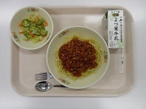 写真:10月16日中学校献立