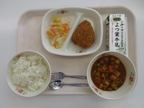 写真:2月6日中学校献立