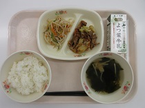 写真:4月8日中学校献立