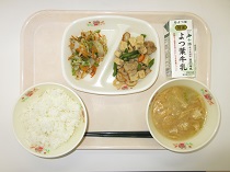 写真:4月10日中学校献立