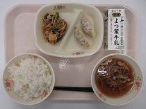 写真:4月24日中学校献立