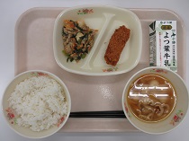 写真:5月27日中学校献立