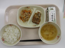 写真:6月3日中学校献立