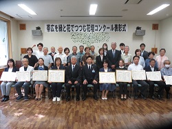 写真：第43回帯広を緑と花でつつむ花壇コンクールの様子